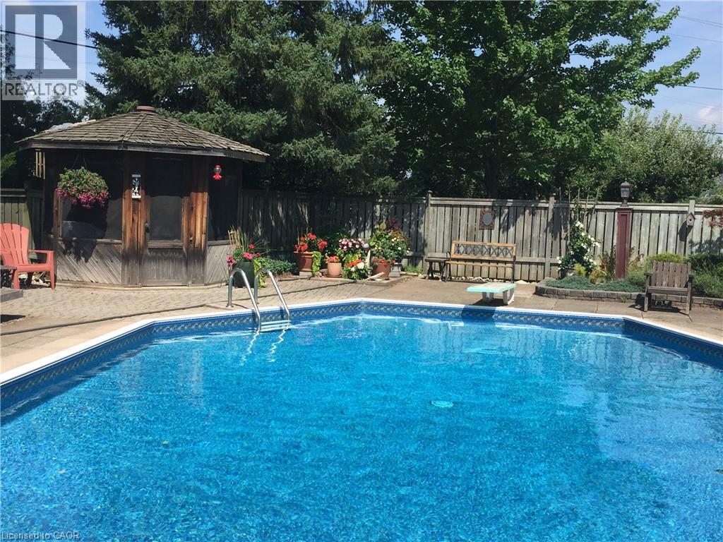 668 Bridle Wood, Burlington, ON