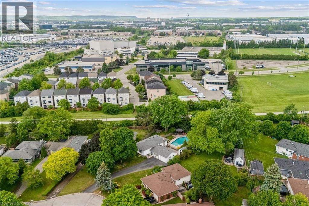 668 Bridle Wood, Burlington, ON