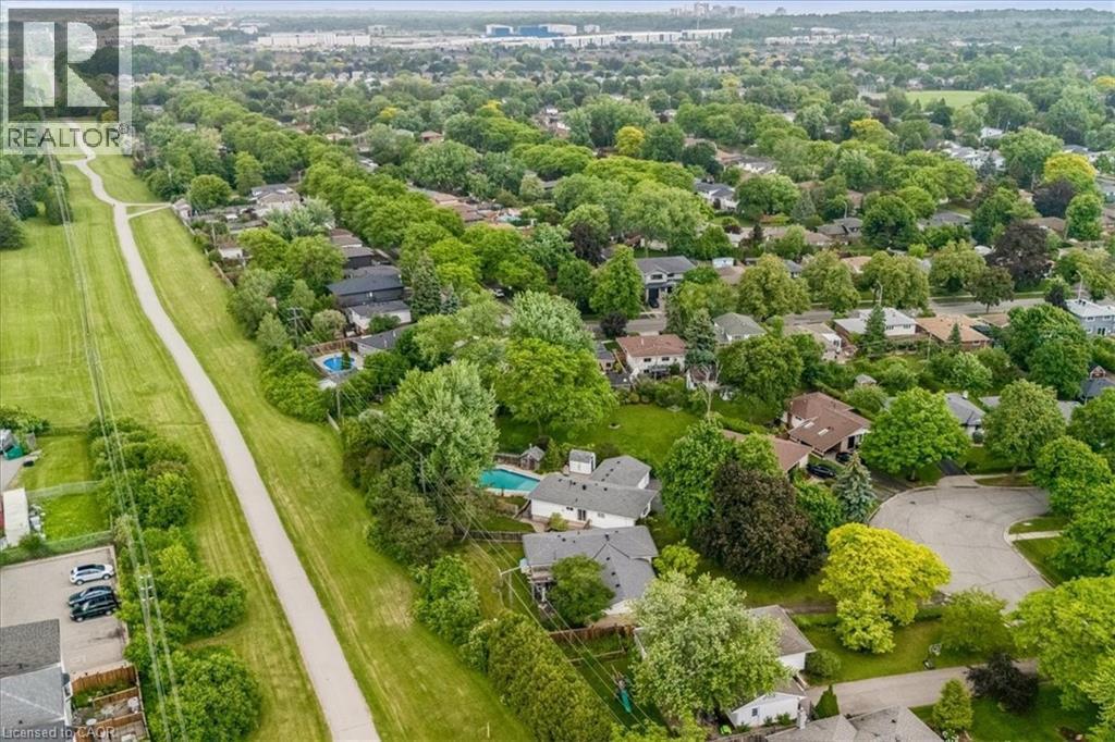 668 Bridle Wood, Burlington, ON