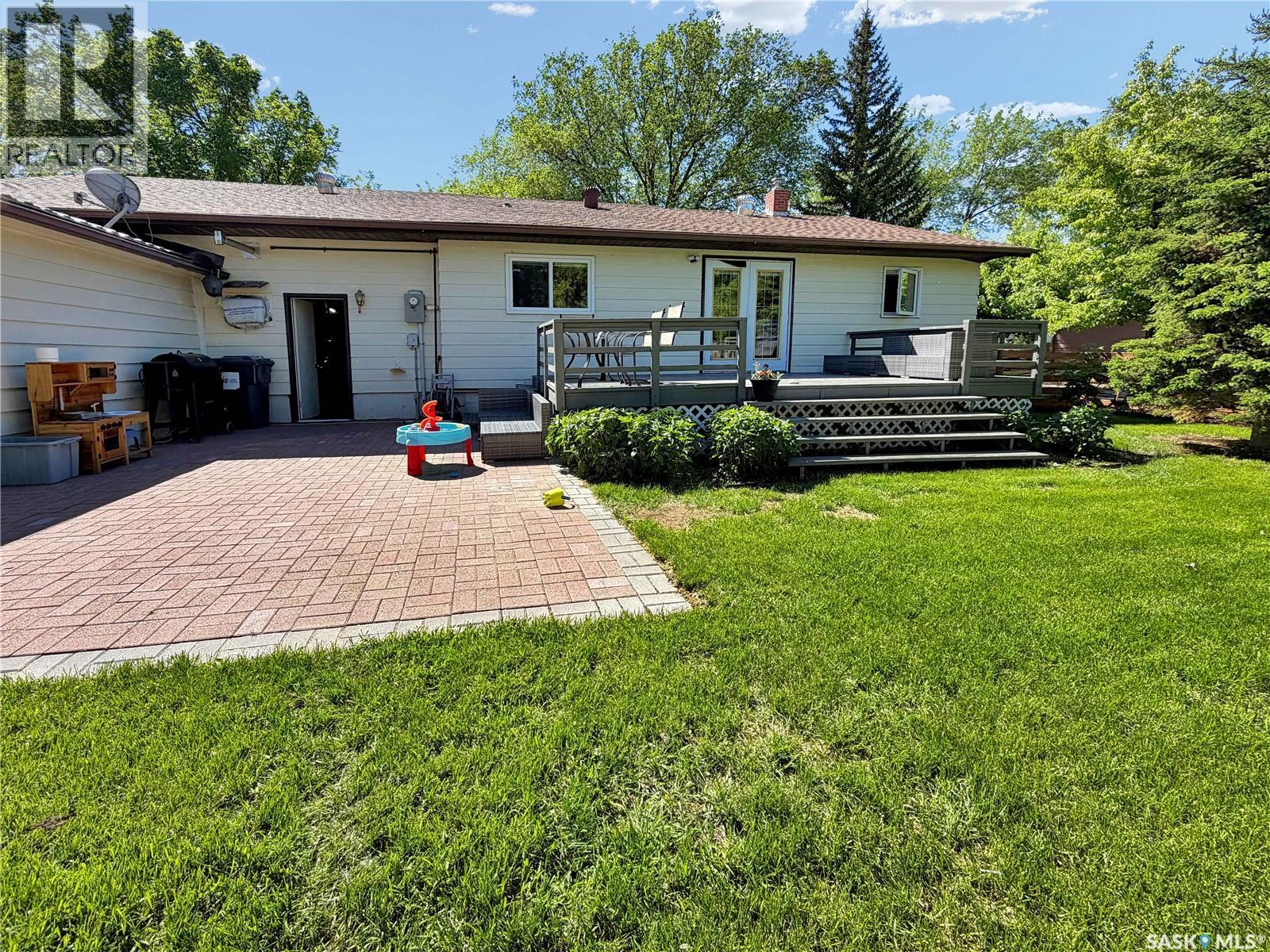 1114 Arcola Street, Esterhazy, SK