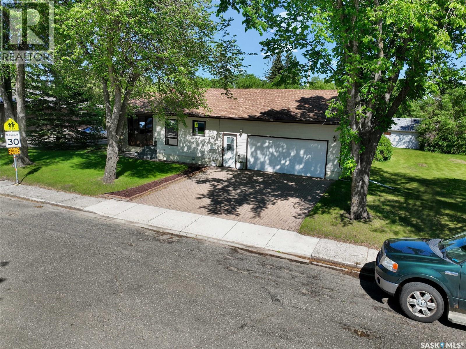 1114 Arcola Street, Esterhazy, SK