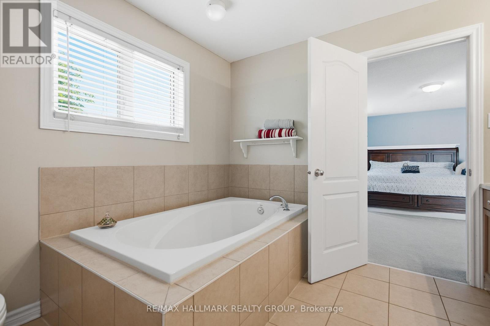 800 Long Point Circle, Ottawa, ON