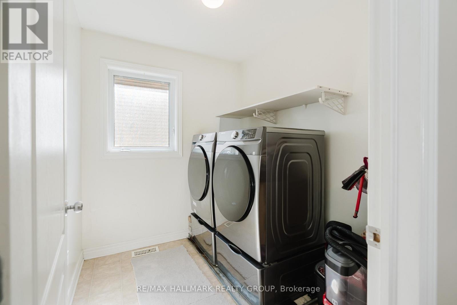 Laundry on 2nd floor - 800 Long Point Circle, Ottawa, ON