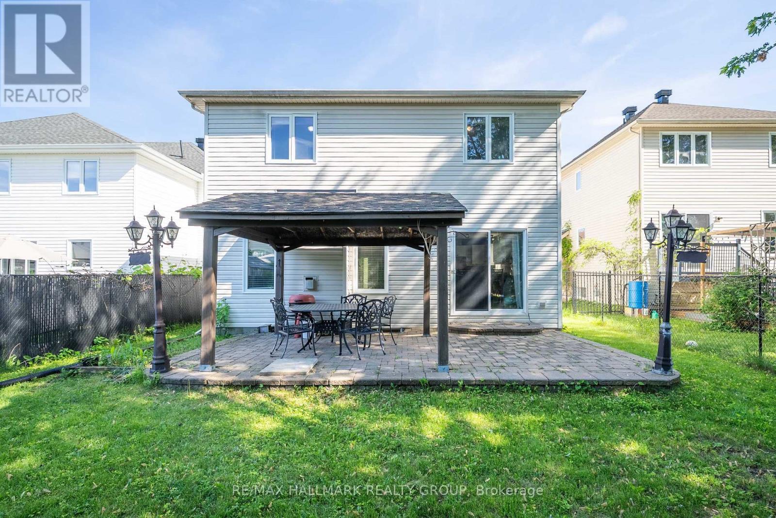 800 Long Point Circle, Ottawa, ON
