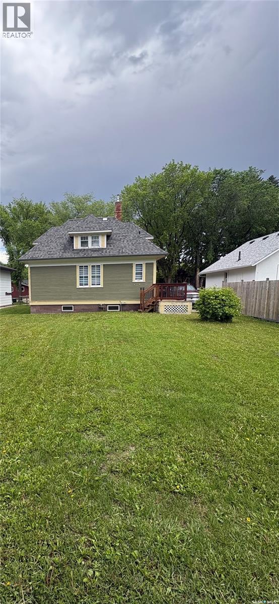 138 First Avenue N, Yorkton, SK