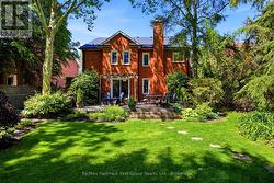 37 KENNETT DRIVE Whitby (Lynde Creek), ON L1P 1L5