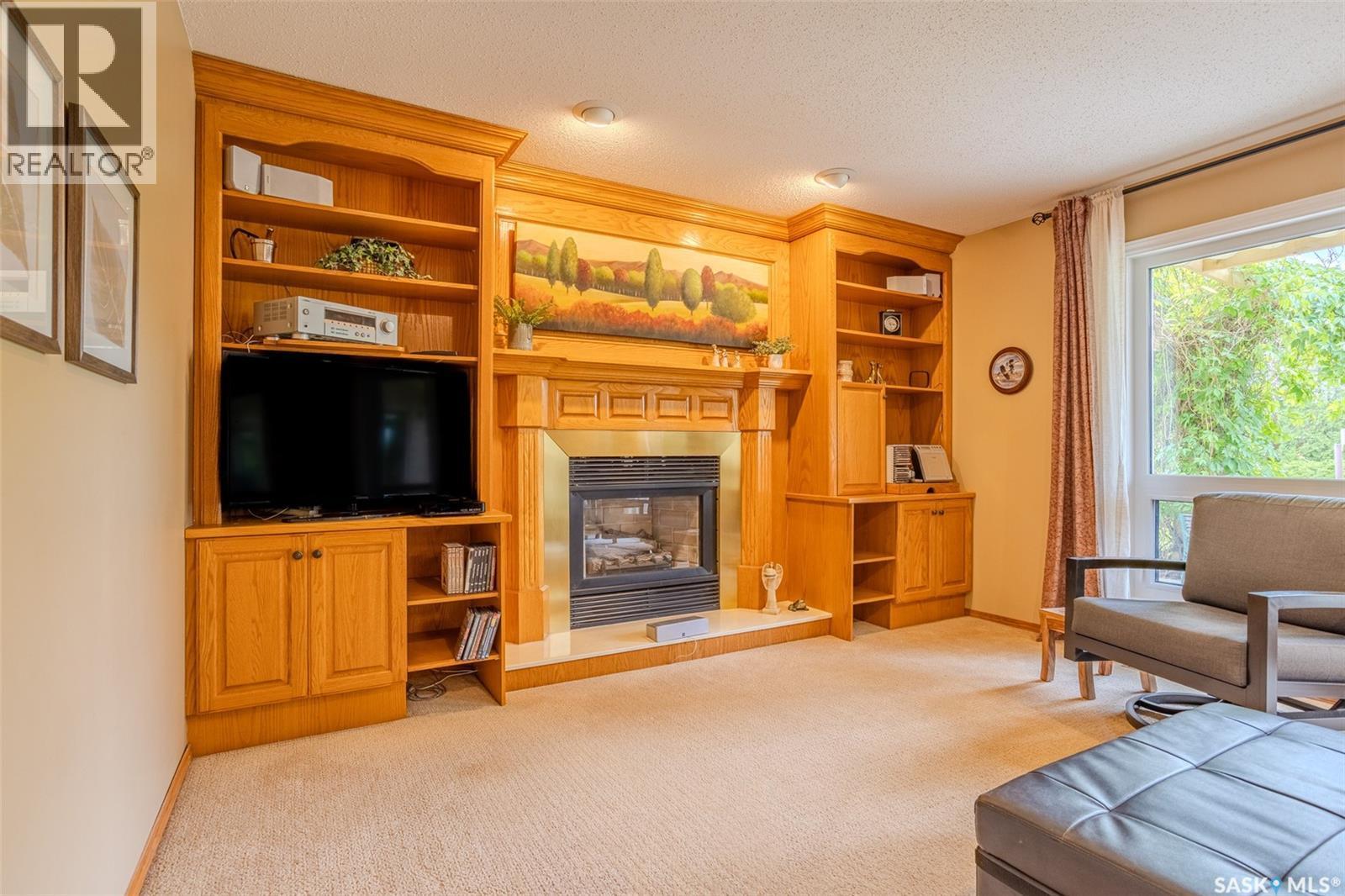 406 Braeburn Crescent, Saskatoon, SK