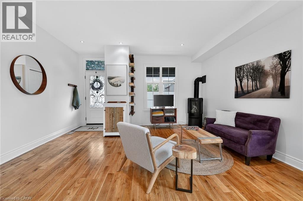 26 Campbell Avenue, Hamilton, ON