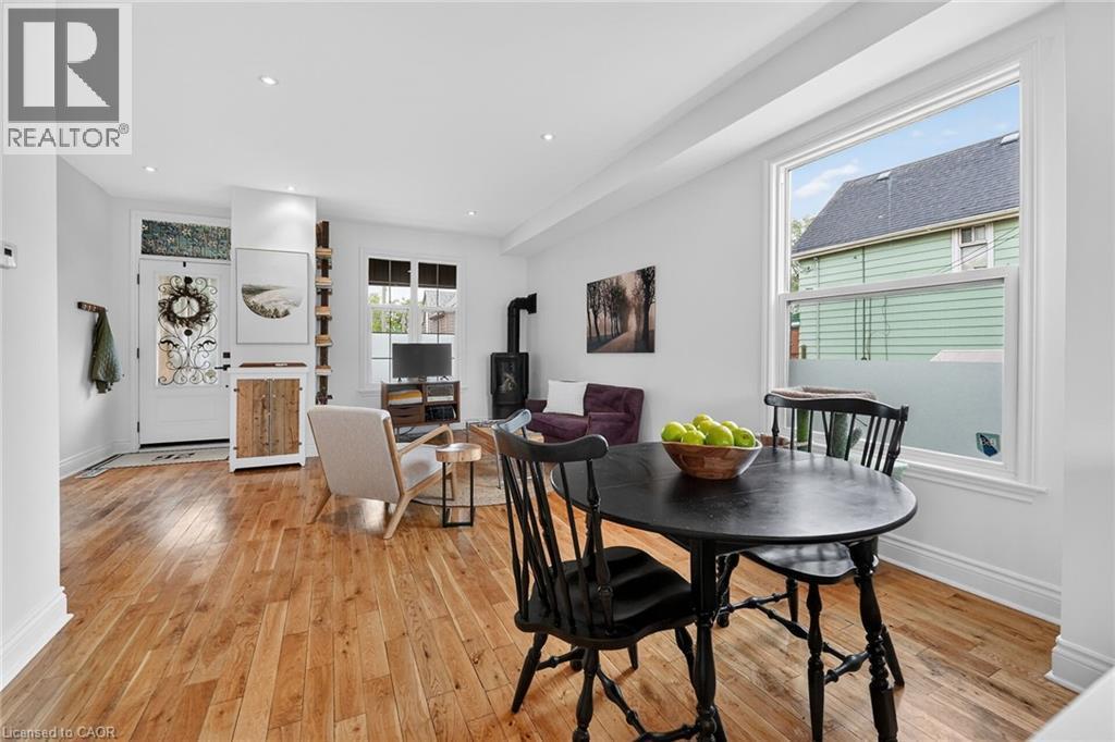 26 Campbell Avenue, Hamilton, ON