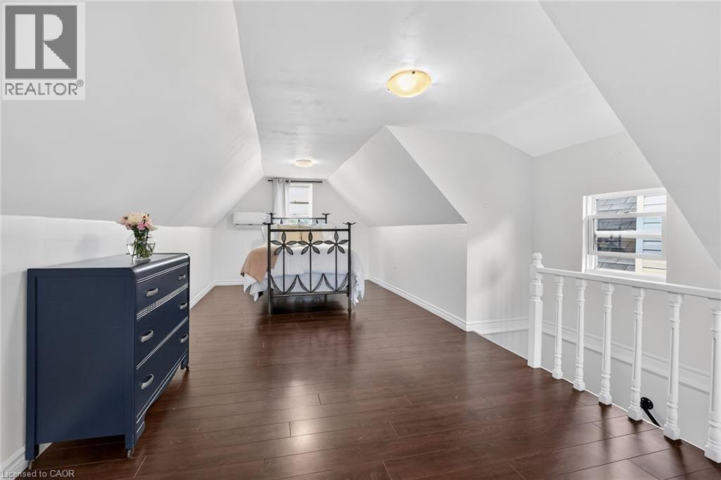 26 Campbell Avenue, Hamilton, ON