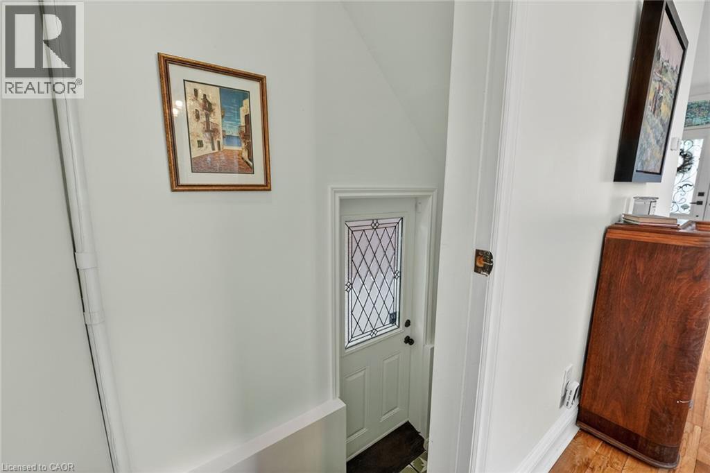 26 Campbell Avenue, Hamilton, ON