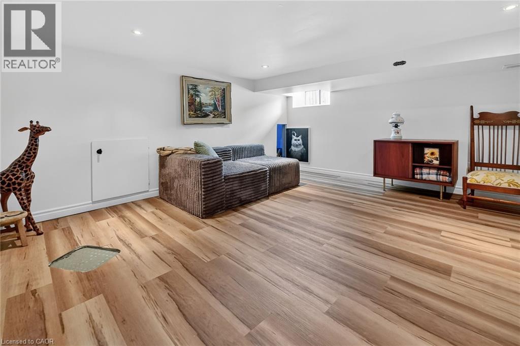 26 Campbell Avenue, Hamilton, ON