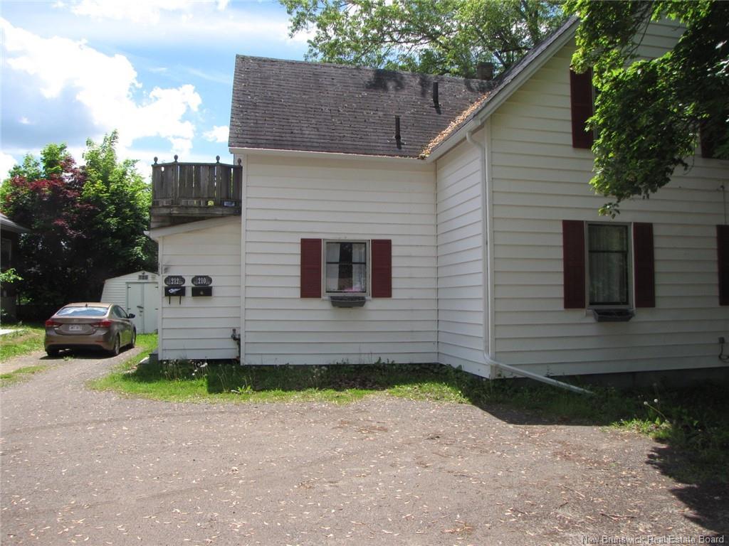 210-212 Pleasant St, Moncton, NB