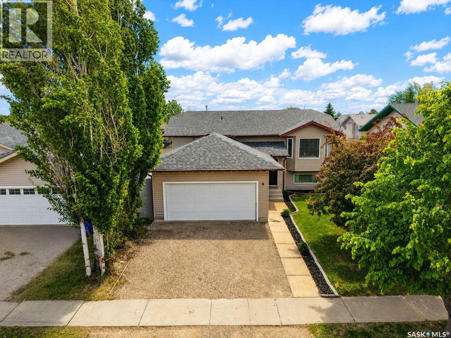 6 Dmyterko Bay, Prince Albert, SK