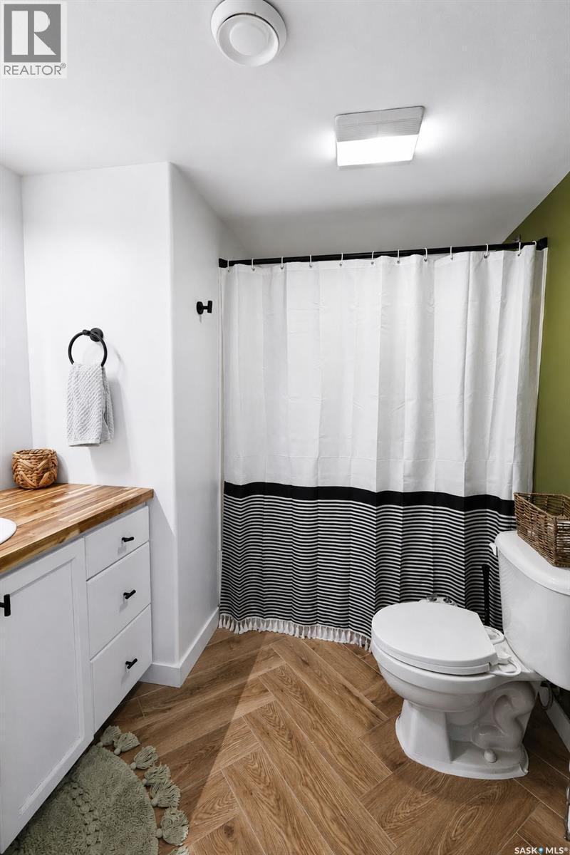 6 Dmyterko Bay, Prince Albert, SK