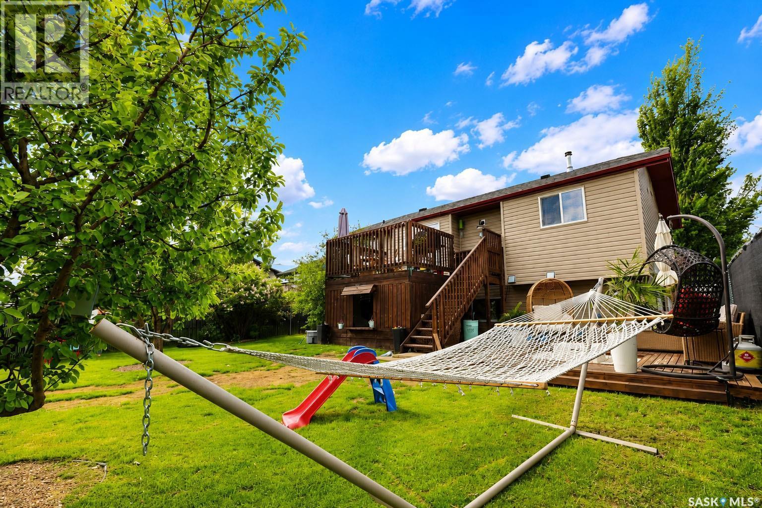 6 Dmyterko Bay, Prince Albert, SK