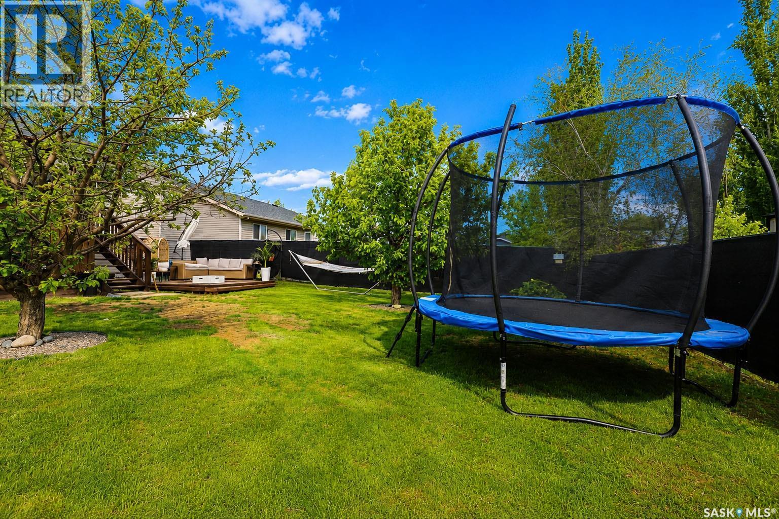 6 Dmyterko Bay, Prince Albert, SK