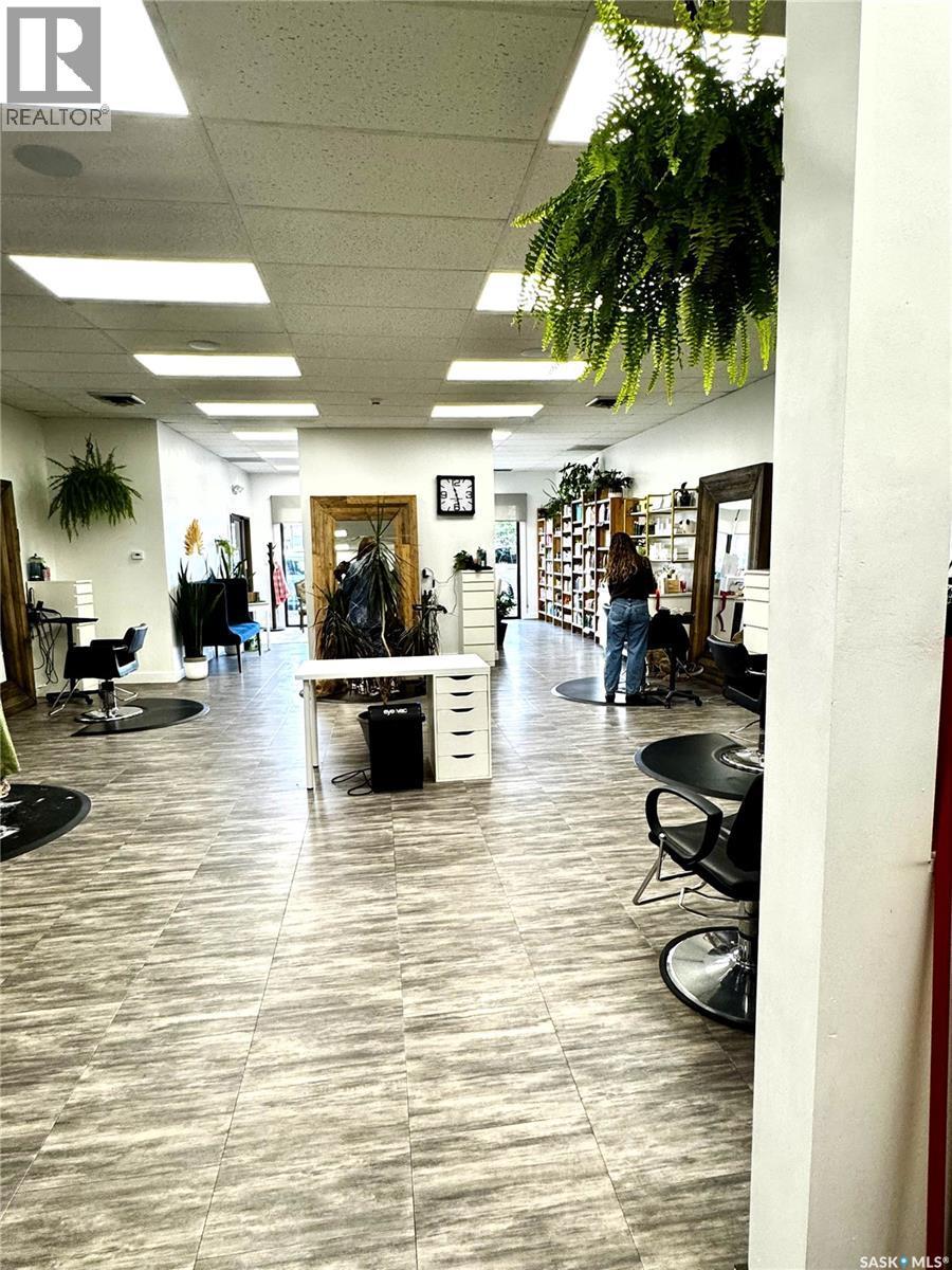 329 Central Avenue N, Swift Current, SK