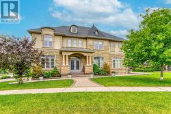 1335 ARROWHEAD ROAD Oakville, ON L6H 0B2