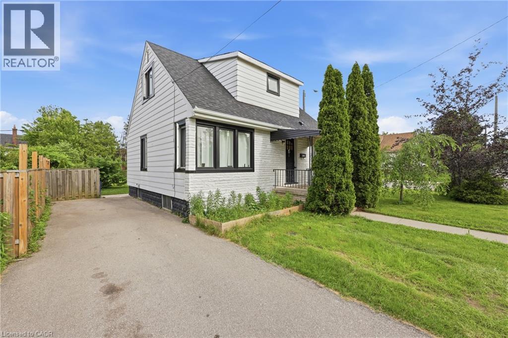 15 West 1St Street, Hamilton, ON