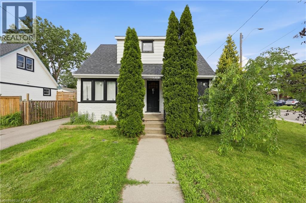 15 West 1St Street, Hamilton, ON