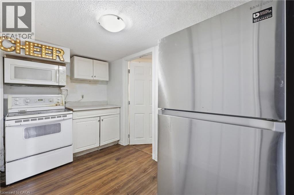 15 West 1St Street, Hamilton, ON
