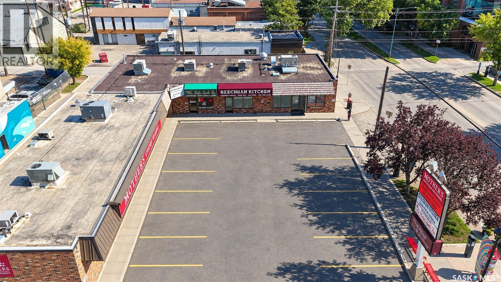 D & E 835 Broadway Avenue, Saskatoon, SK