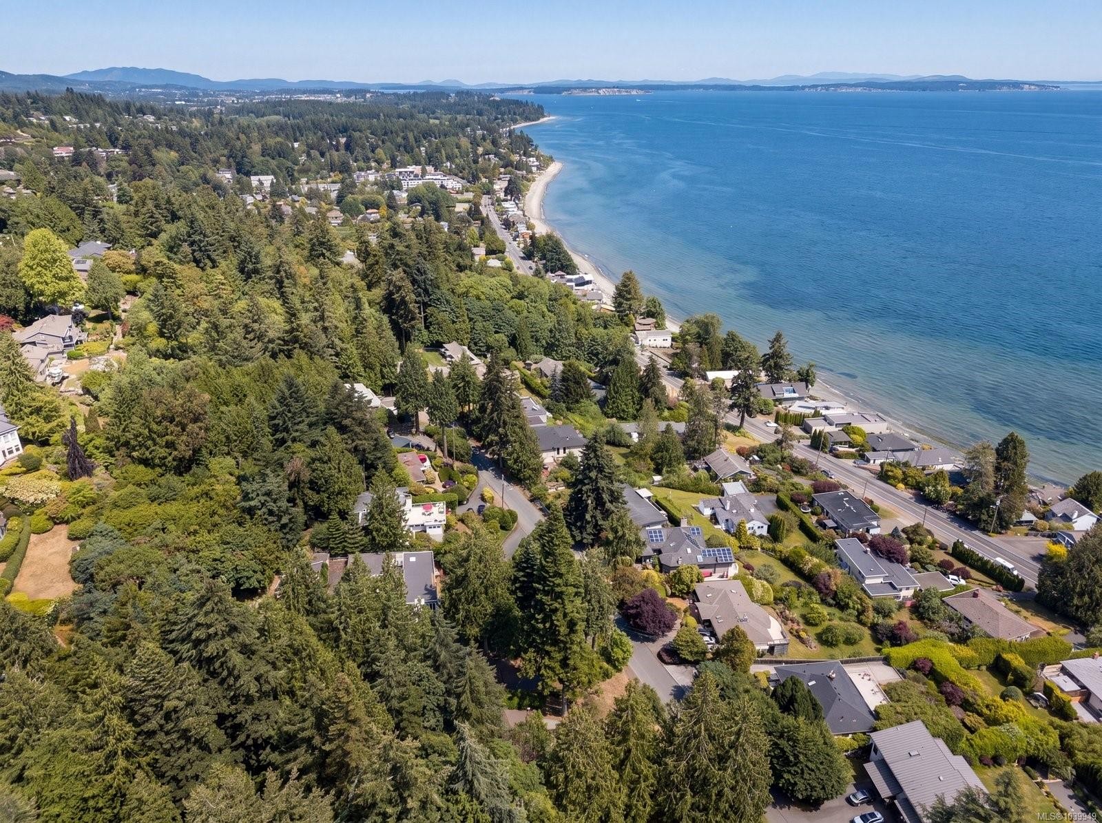 4950 Lochside Dr, Saanich, BC