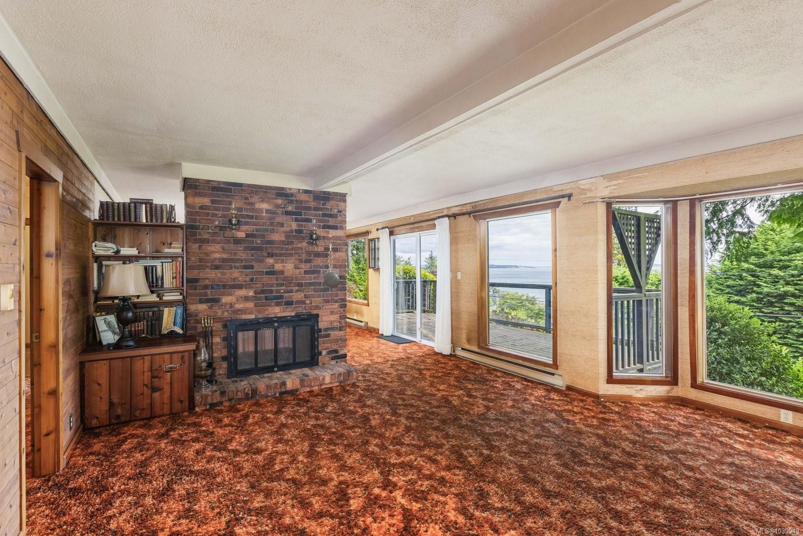 4950 Lochside Dr, Saanich, BC