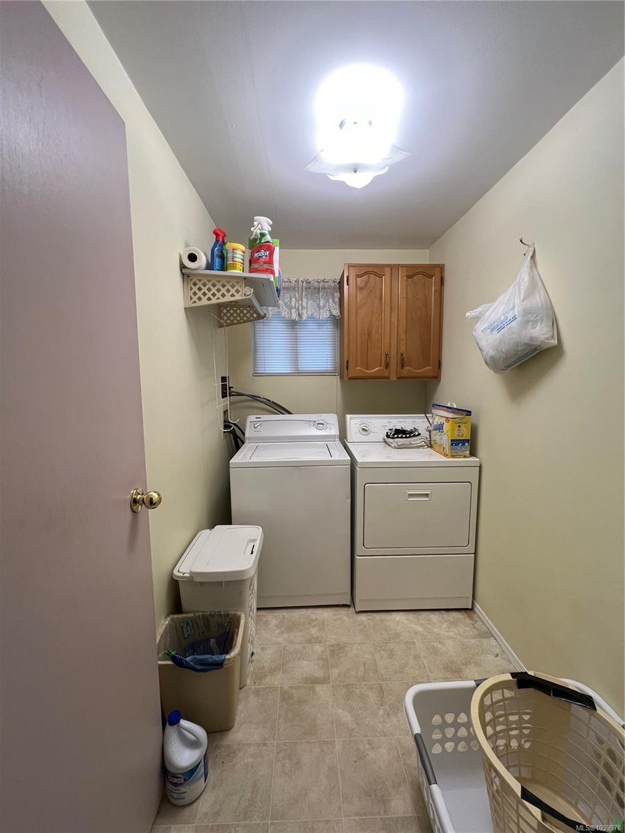 406 Matchlee Dr, Gold River, BC