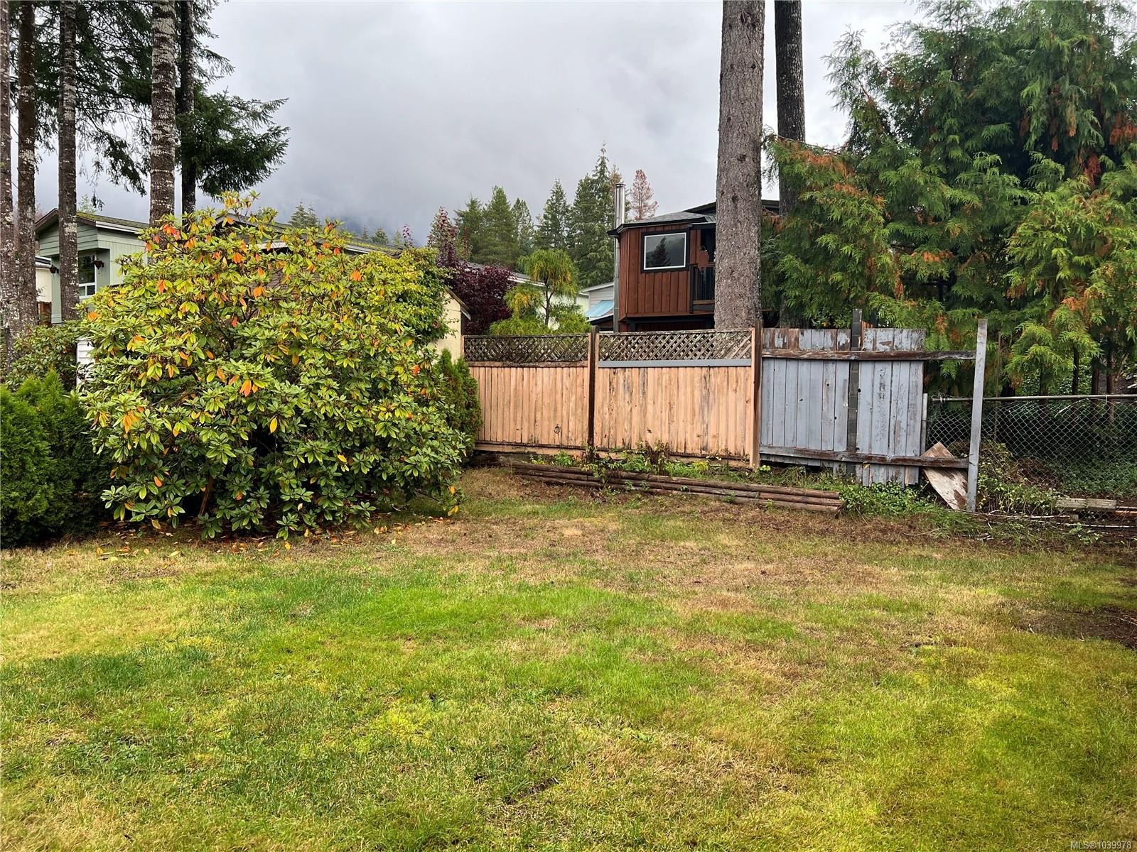 406 Matchlee Dr, Gold River, BC