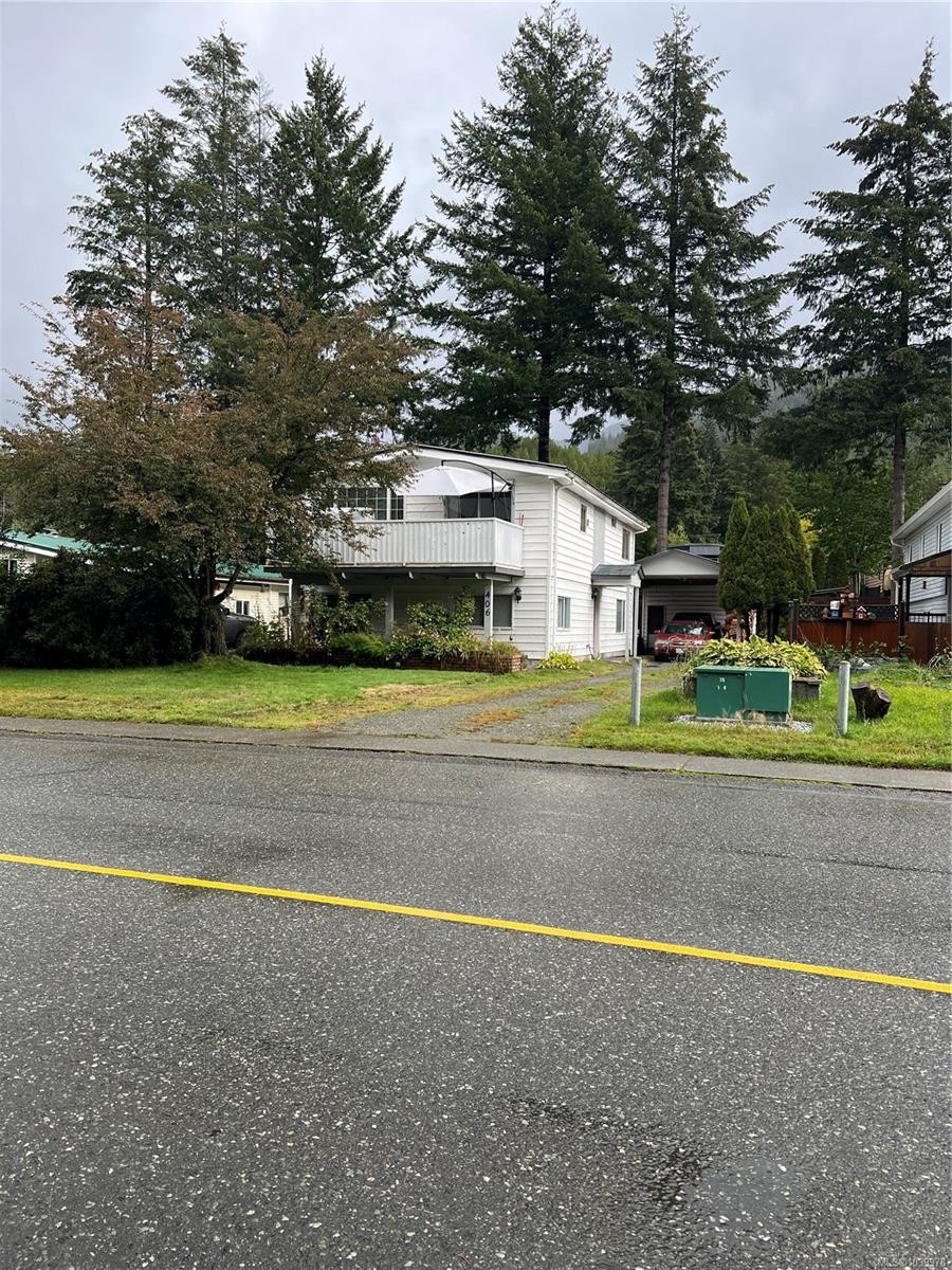 406 Matchlee Dr, Gold River, BC