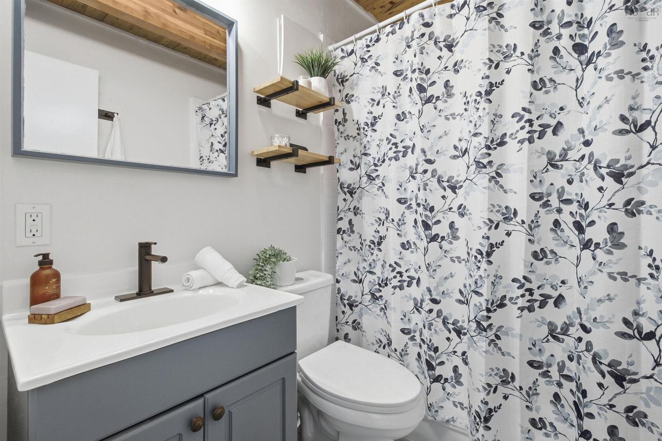 27 Limerick Road, Halifax, NS