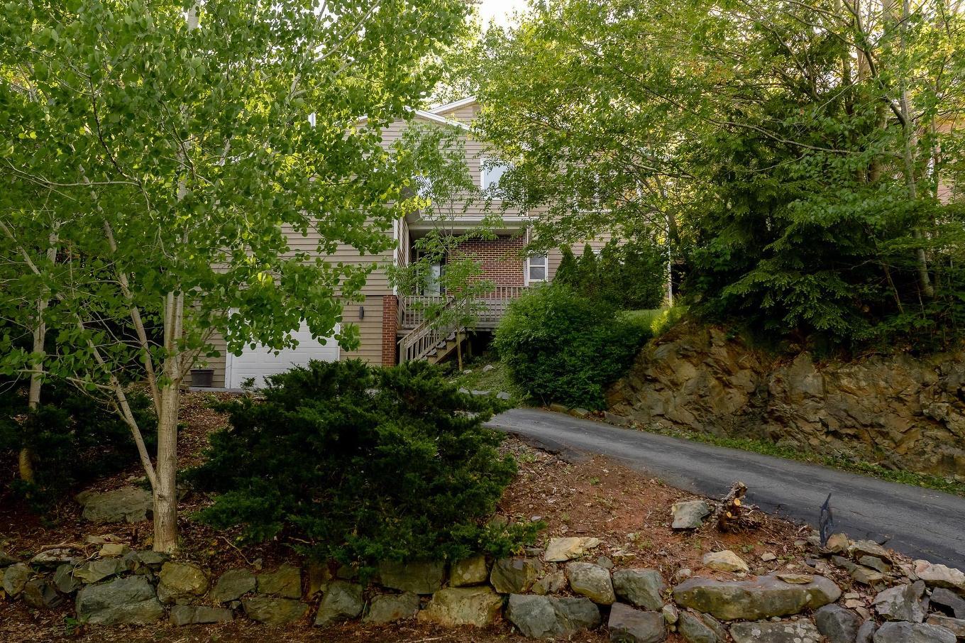 61 Donaldson Avenue, Halifax, NS