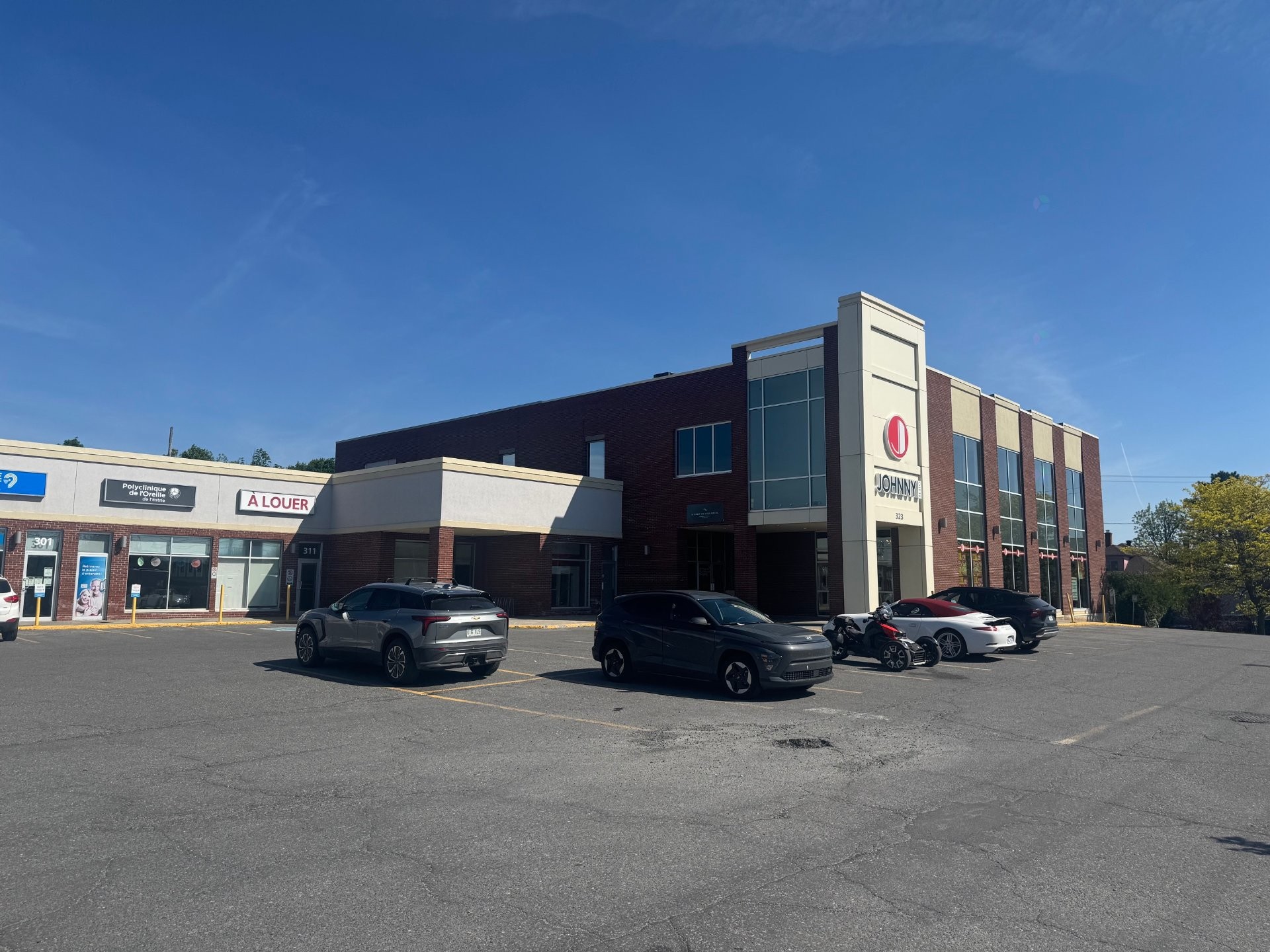 Façade - 208-309 Rue Sherbrooke, Magog, QC