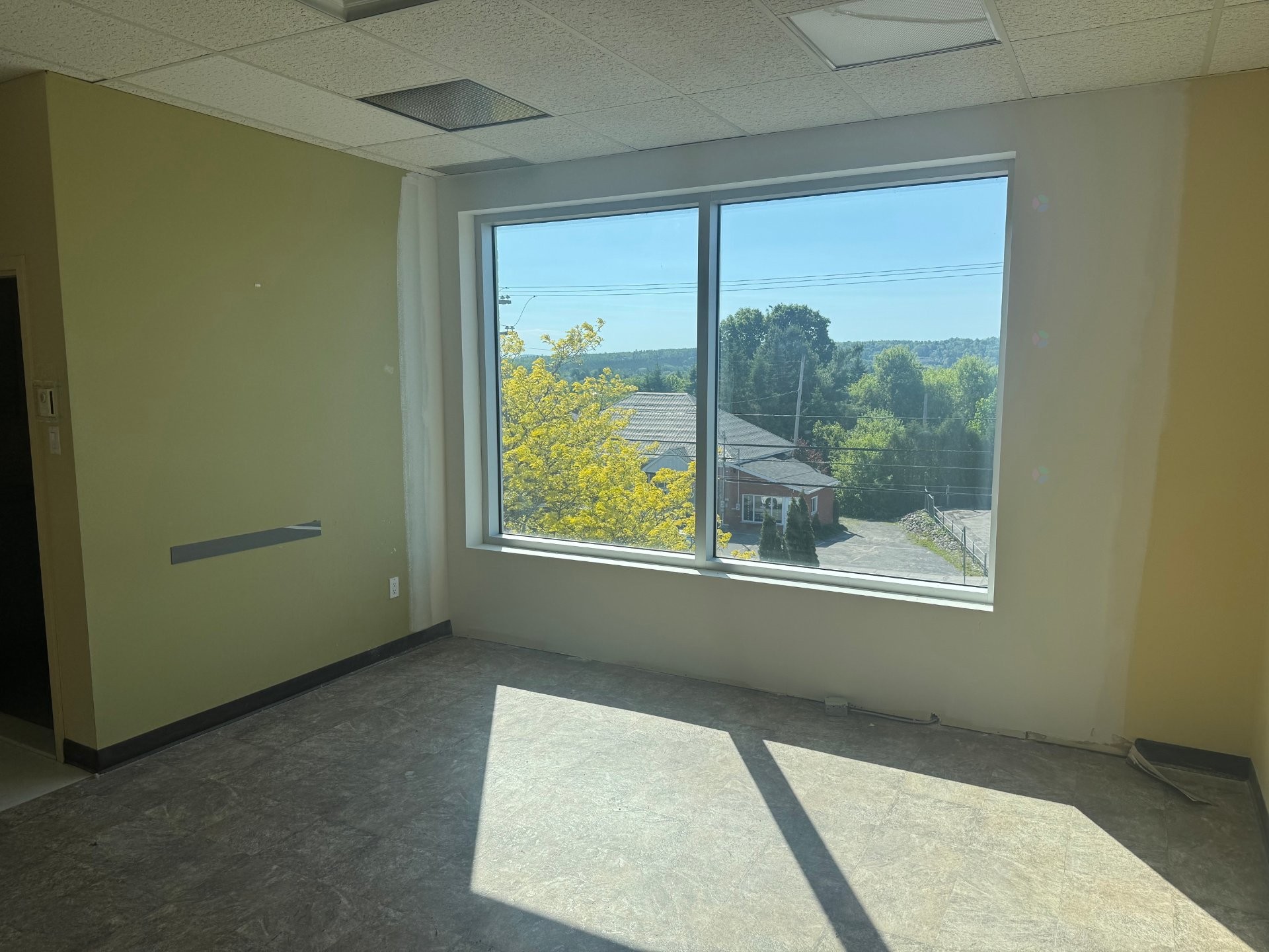 Bureau - 200-202-323 Rue Sherbrooke, Magog, QC
