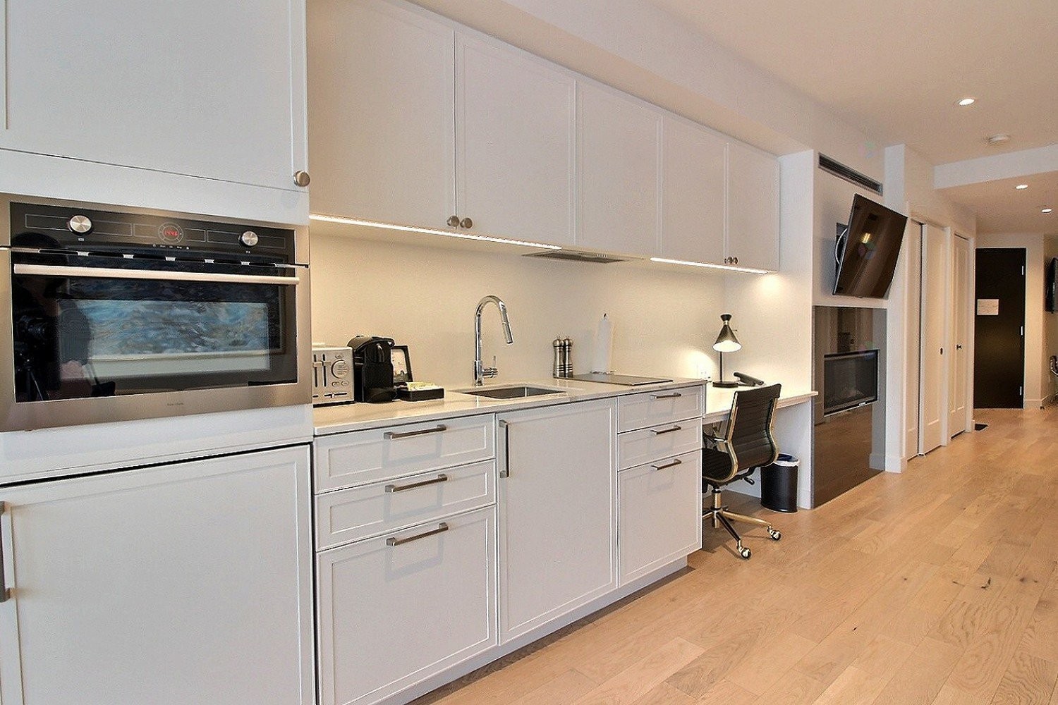 Kitchen - 114-694 Ch. Ripple Cove, Ayer'S Cliff, QC - Indoor Photo Showing Kitchen With Upgraded Kitchen