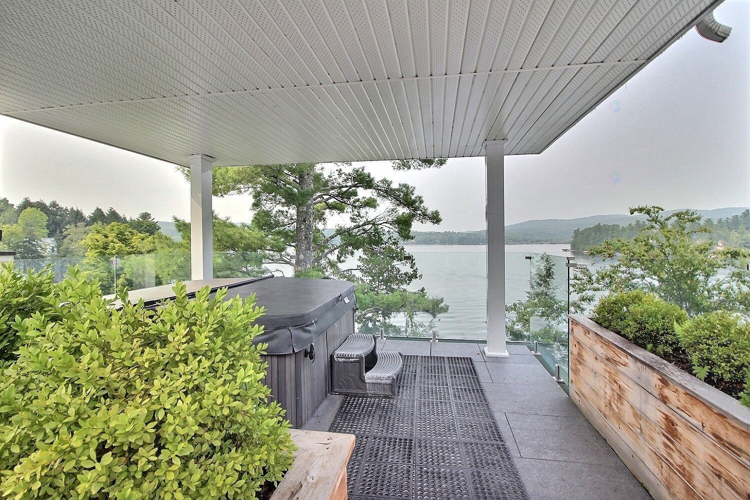 Patio - 114-694 Ch. Ripple Cove, Ayer'S Cliff, QC - Outdoor With Body Of Water With Deck Patio Veranda