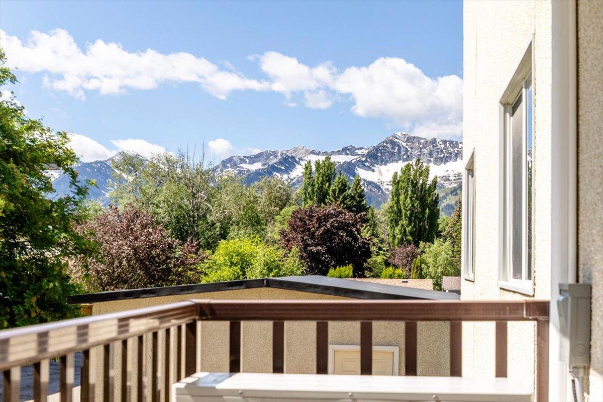 205-30 Ridgemont Avenue, Fernie, BC
