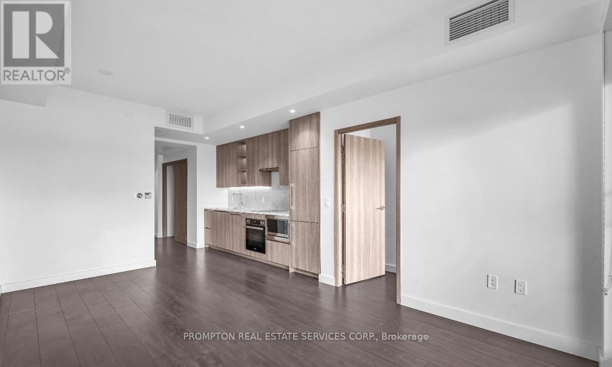 1210 - 85 Mcmahon Drive, Toronto, ON