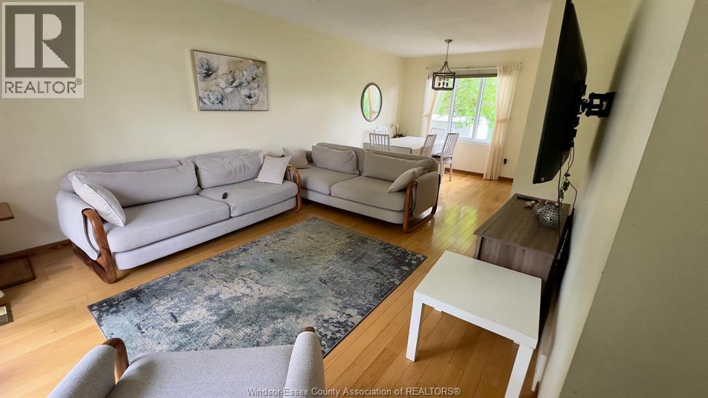 9966 Asgard, Windsor, ON