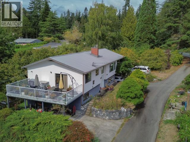 7889 Highway 101, Powell River, BC