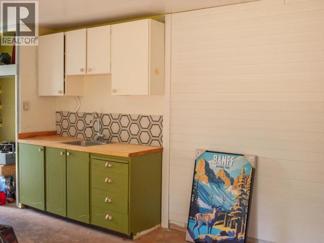 7889 Highway 101, Powell River, BC
