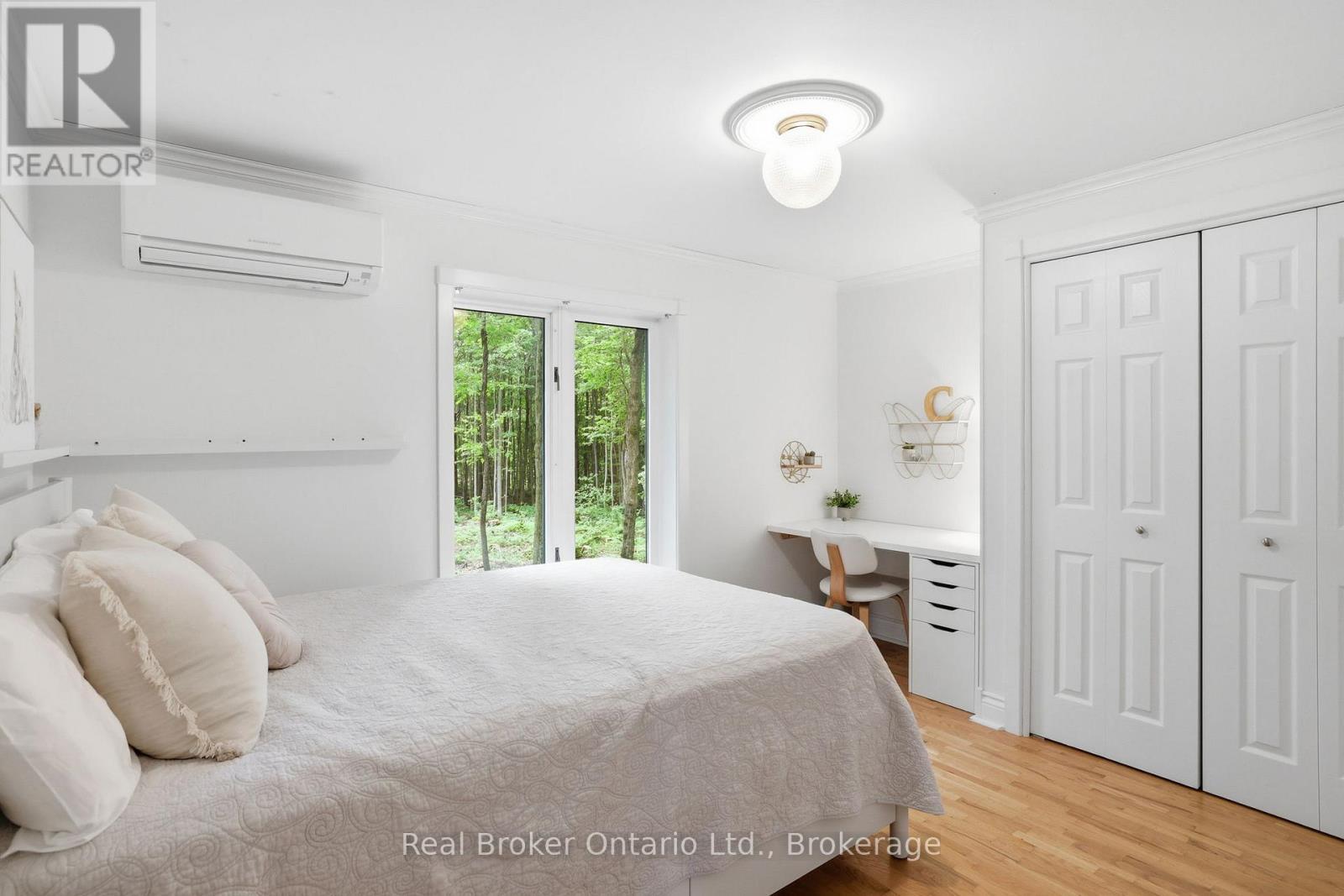 3rd bedroom w/ built-in desk - 805500 25 Side Road, Grey Highlands, ON