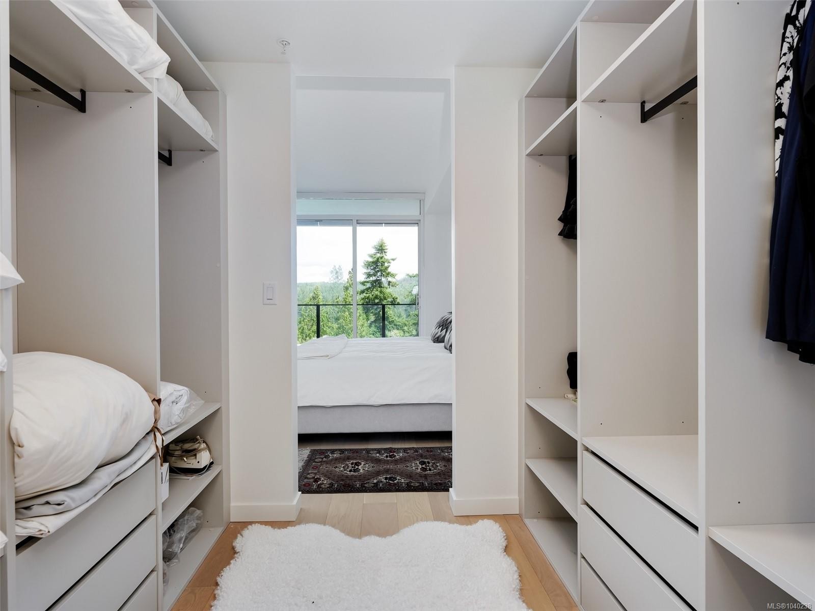 #914-2000 Hannington Rd, Langford, BC