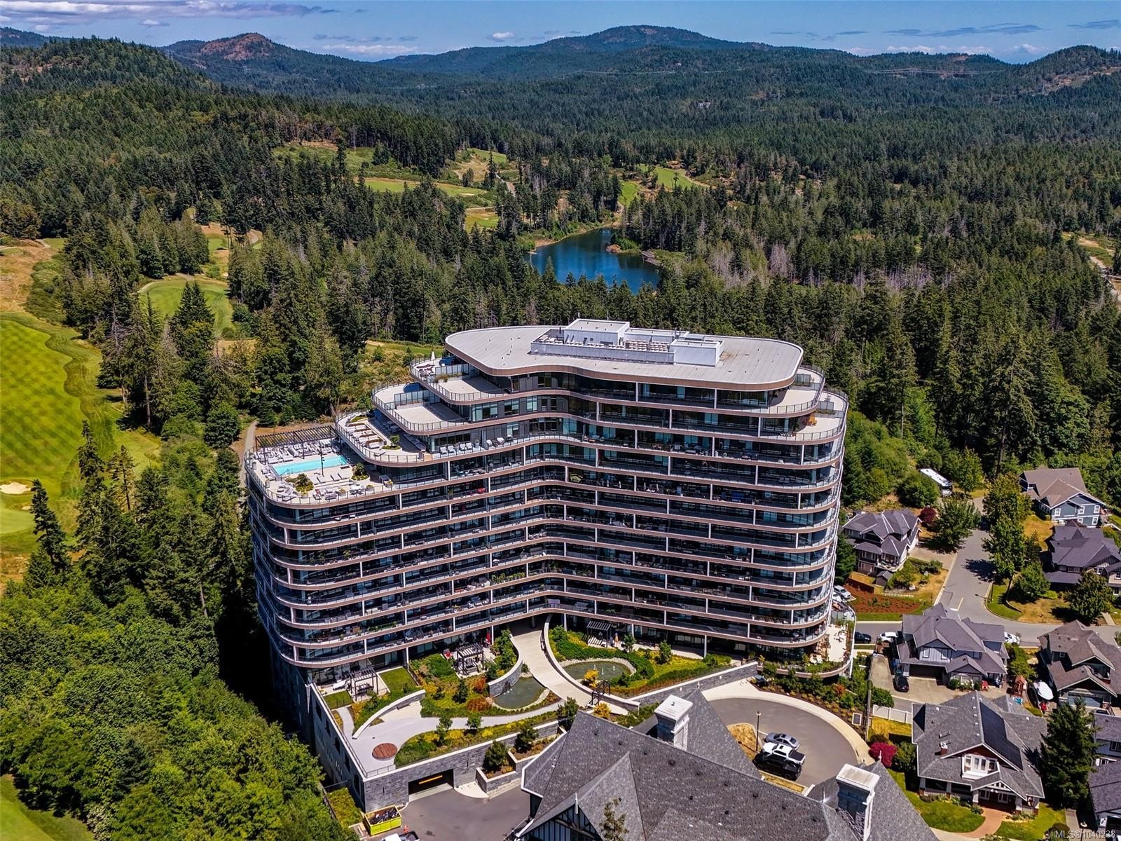 #914-2000 Hannington Rd, Langford, BC