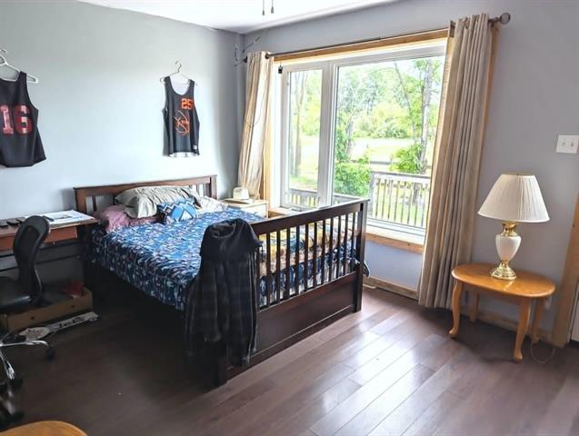 63 Railway Ave, Tolstoi, MB