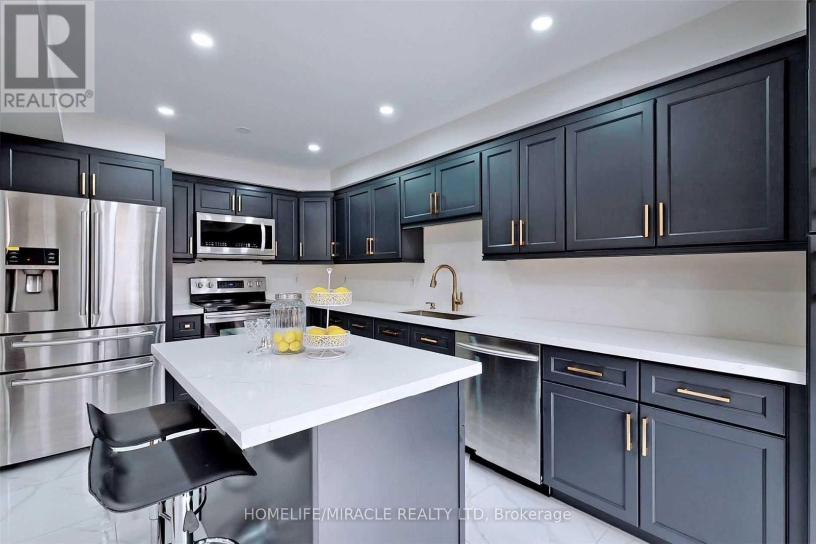 16 Sentimental Way, Brampton, ON