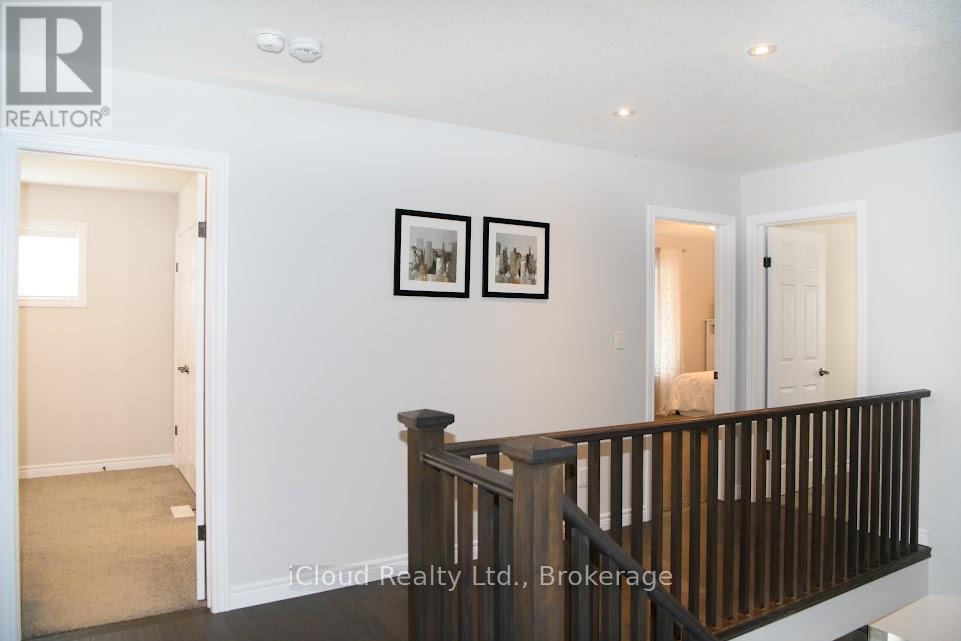 264 Blair Creek Drive, Kitchener, ON