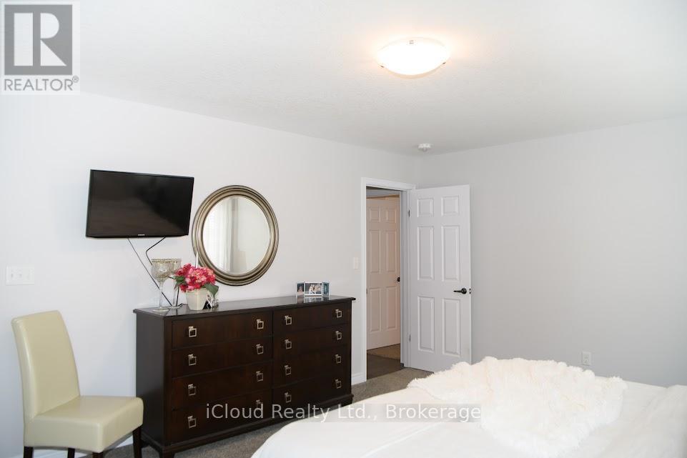 264 Blair Creek Drive, Kitchener, ON